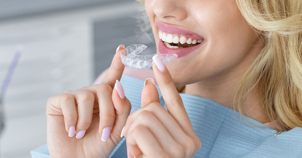 Şeffaf Plak Diş Teli Kadar Etkili Mi?